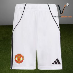 Short Domicile Manchester United 2025/2026