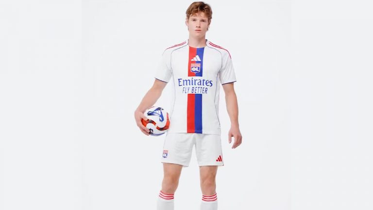Video Maillot Domicile Olympique lyonnais 2025/2026