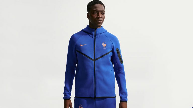 Video Survetement France Capuche 2026/2027 – Bleu