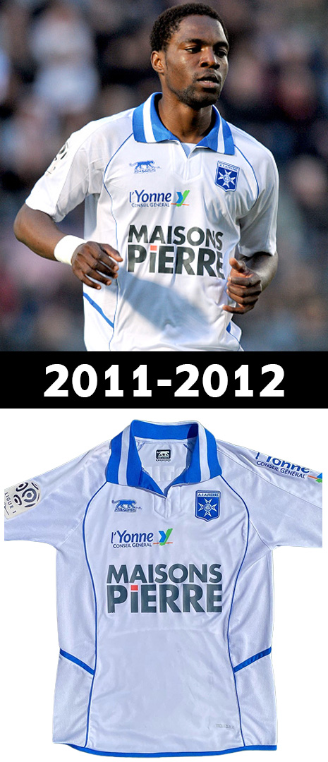 Maillot Domicile AJ Auxerre 2011-2012